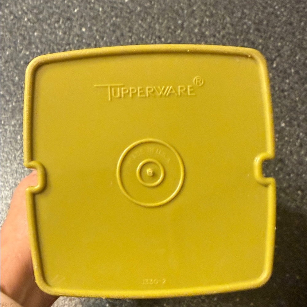 Vintage Tupperware Avocado Green pickle keeper 3pc Square Lid 1970s - Picture 2 of 6